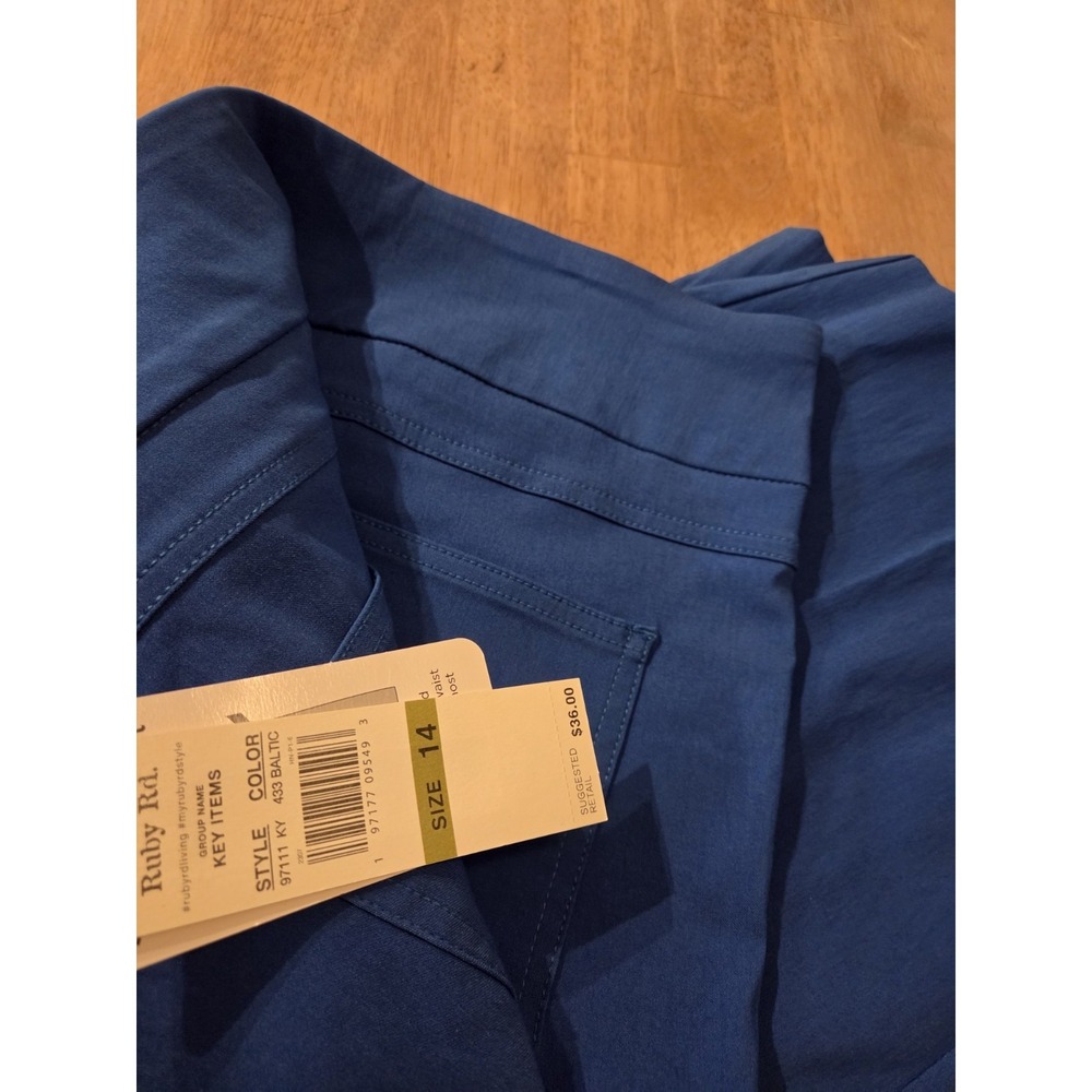 NWT Ruby Rd women's shorts-size 14 - Picture 3 of 4